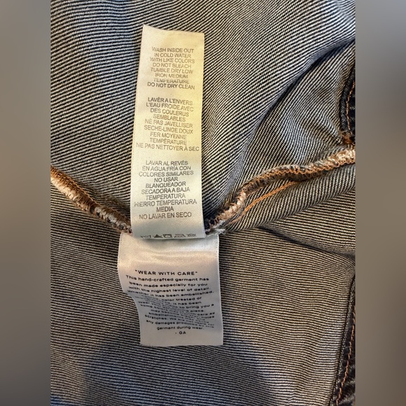 Good American Chambray Button Down Shirt - Picture 7 of 7